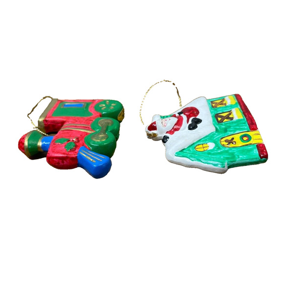 Lot of 2 Vintage Russ Ceramic Ornaments Train & Santa in Chimney Painted Set - Picture 6 of 6